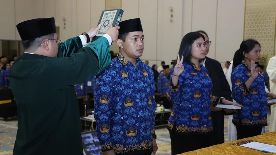 Pelantikan PPPK Tahap I Formasi Tahun 2024 di lingkungan Kementerian Agama (Kemenag), di Jakarta, Senin (26/5/2025).