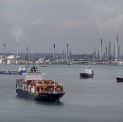 RI Sudah Impor BBM dari Singapura Rp 58 T, Buat Apa Saja?