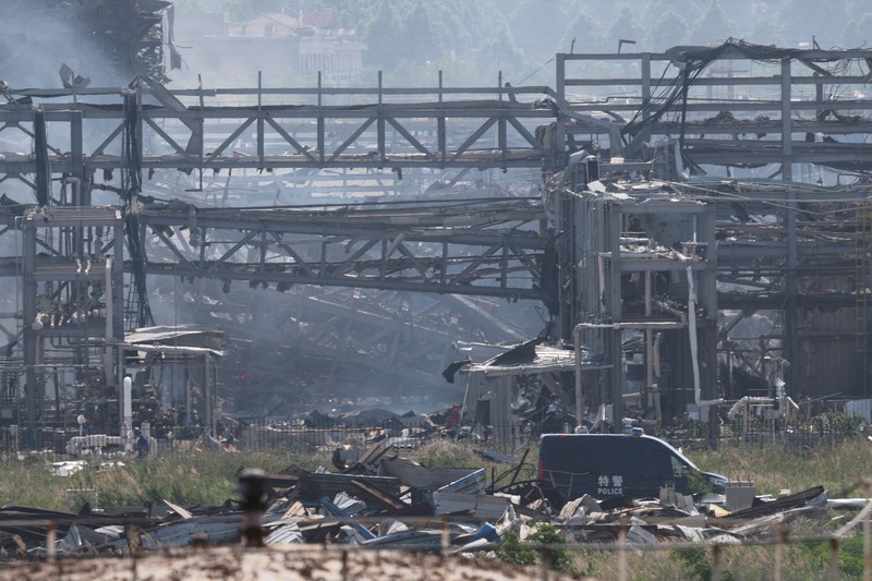 Suasana lokasi ledakan pabrik kimia yang dioperasikan oleh Shandong Youdao Chemical di Gaomi, provinsi Shandong, China, Selasa (27/5/2025). (cnsphoto via REUTERS) Suasana lokasi ledakan pabrik kimia yang dioperasikan oleh Shandong Youdao Chemical di Gaomi, provinsi Shandong, China, Selasa (27/5/2025). (cnsphoto via REUTERS)