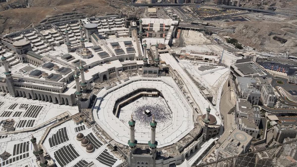 Anggota DPR Usul Tunda Pemberangkatan Umrah Jika Serangan Houthi Makin Parah — NadiKabar.com