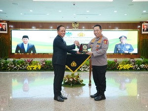 Kapolri dan Menteri LH Teken MoU Komitmen Cegah Pencemaran-Kerusakan Lingkungan