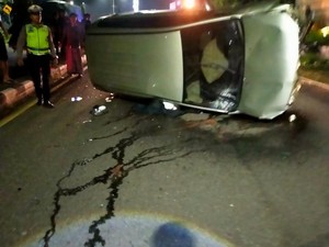Innova Ngebut Lalu Terguling di Tikungan Sukoreno Kulon Progo, Sopir Tewas