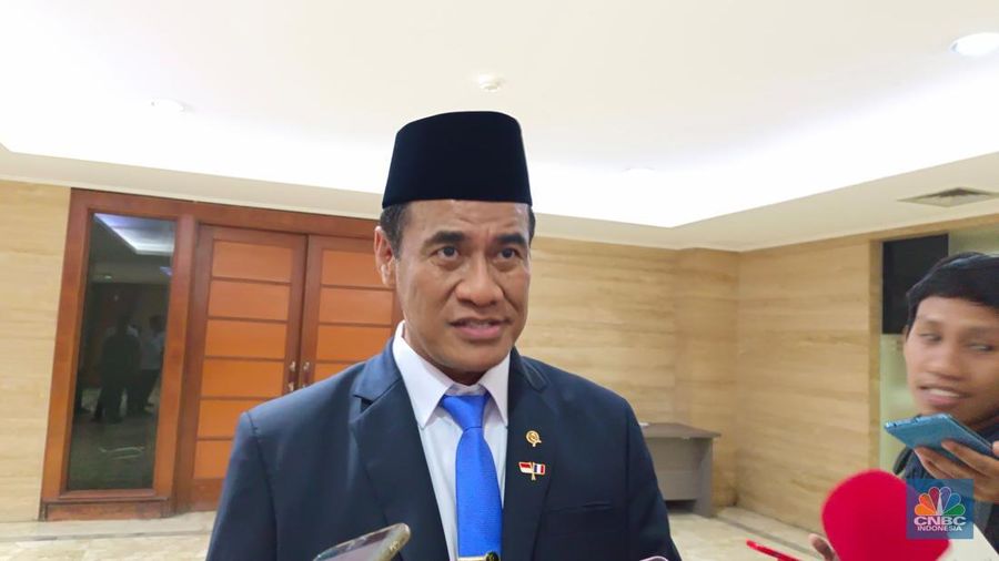 Menteri Pertanian (Mentan) Amran Sulaiman saat ditemui di kantornya, Jakarta, Rabu (28/5/2025). (CNBC Indonesia/Martya Sari Rizki)