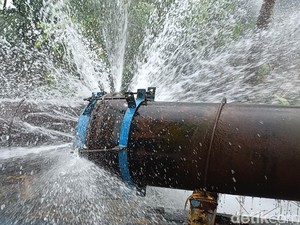 Pipa PDAM Bocor, Warga Kota Probolinggo Alami Krisis Air Bersih