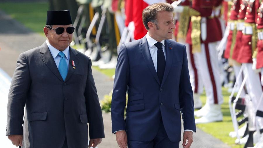 Presiden Prabowo Subianto menerima kunjungan kenegaraan Presiden Prancis Emmanuel Macron di Istana Merdeka, Jakarta, Rabu (28/5/2025). (REUTERS/Ajeng Dinar Ulfiana) Presiden Prabowo Subianto menerima kunjungan kenegaraan Presiden Prancis Emmanuel Macron di Istana Merdeka, Jakarta, Rabu (28/5/2025). (REUTERS/Ajeng Dinar Ulfiana)