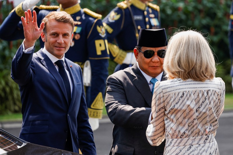 Presiden Prabowo Subianto menerima kunjungan kenegaraan Presiden Prancis Emmanuel Macron di Istana Merdeka, Jakarta, Rabu (28/5/2025). (REUTERS/Ajeng Dinar Ulfiana) Presiden Prabowo Subianto menerima kunjungan kenegaraan Presiden Prancis Emmanuel Macron di Istana Merdeka, Jakarta, Rabu (28/5/2025). (REUTERS/Ajeng Dinar Ulfiana)