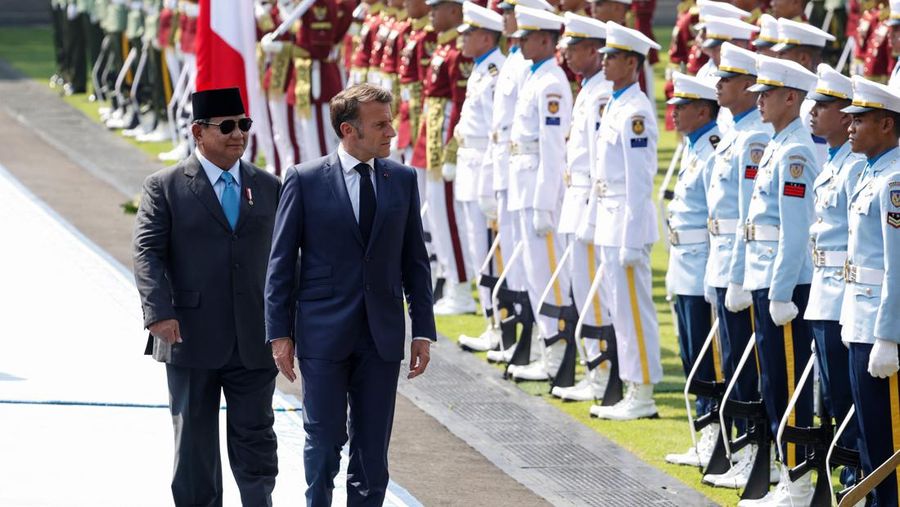 Presiden Prabowo Subianto menerima kunjungan kenegaraan Presiden Prancis Emmanuel Macron di Istana Merdeka, Jakarta, Rabu (28/5/2025). (REUTERS/Ajeng Dinar Ulfiana) Presiden Prabowo Subianto menerima kunjungan kenegaraan Presiden Prancis Emmanuel Macron di Istana Merdeka, Jakarta, Rabu (28/5/2025). (REUTERS/Ajeng Dinar Ulfiana)