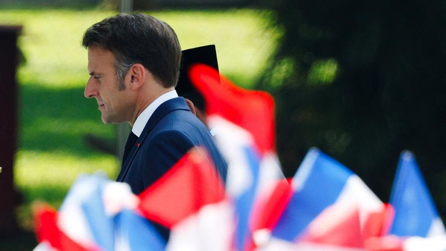 Presiden Prabowo Subianto menerima kunjungan kenegaraan Presiden Prancis Emmanuel Macron di Istana Merdeka, Jakarta, Rabu (28/5/2025). (REUTERS/Ajeng Dinar Ulfiana)