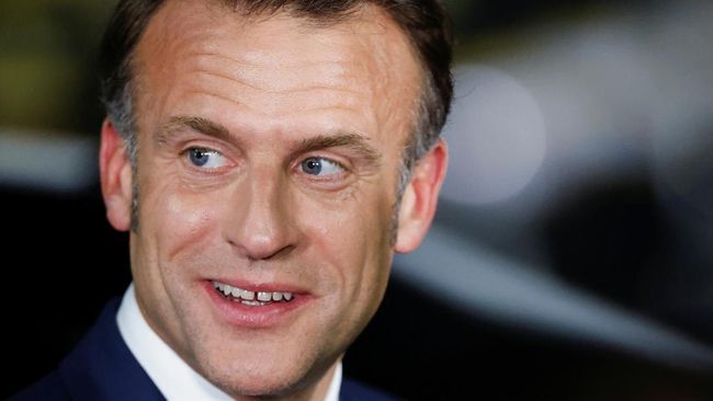 Ini Alasan Macron Kaji Larangan Medsos untuk Anak di Bawah 15 Tahun