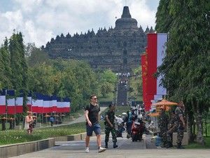 Stairlift di Borobudur Dipertimbangkan untuk Dipasang Permanen