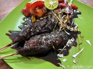 Sate Buntel khas Solo: Garing dan Lembut Sate Buntel Resep Warisan 3 Generasi