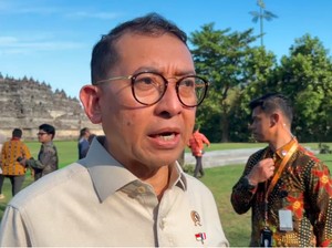Fadli Zon Ceritakan Momen Prabowo dan Macron di Atas Candi Borobudur