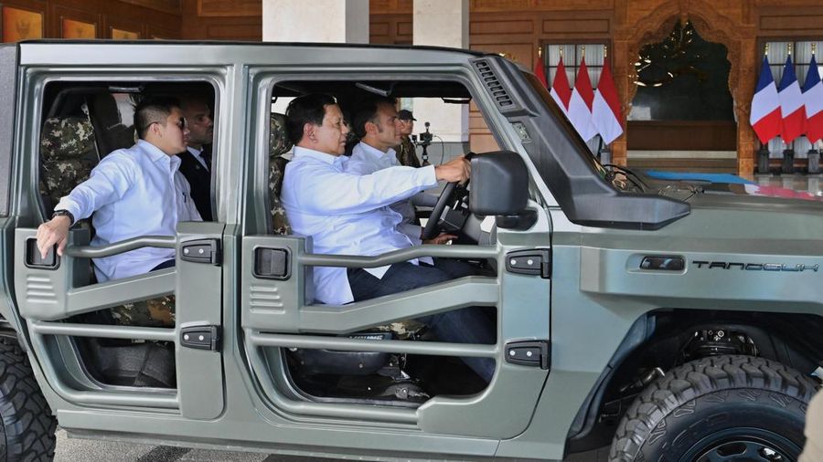 Presiden RI Prabowo Subianto dan Presiden Prancis Emmanuel Macron melakukan kunjungan ke Akademi Militer (Akmil) Magelang, Kamis (29/5/2025). Presiden RI Prabowo Subianto dan Presiden Prancis Emmanuel Macron melakukan kunjungan ke Akademi Militer (Akmil) Magelang, Kamis (29/5/2025). (Dok. Biro Pers Sekretariat Presiden)