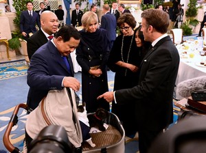 Momen Macron-Brigitte Gemas Bertemu Bobby Kertanegara Kucing Prabowo