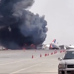 Ngeri! Serangan Kembar Hantam Negara Ini, Bandara Lumpuh