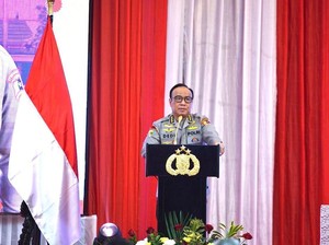 Daftar Lengkap Mutasi Polri: Komjen Dedi Wakapolri, Irjen Asep Edi Kapolda Metro