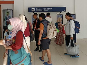Libur Panjang, 27 Ribu Orang Naik Kereta dari Daop 8 Surabaya Hari Ini