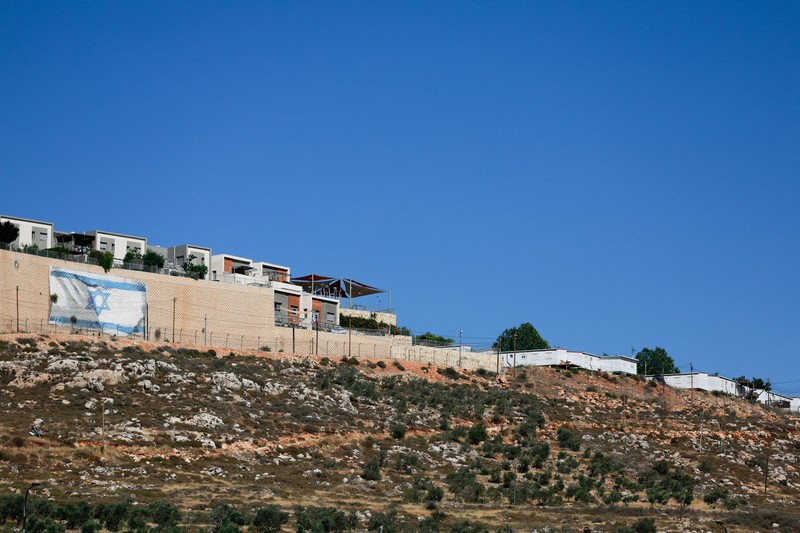 Bangunan-bangunan baru berdiri di sekitar pemukiman Israel Migdalim dekat Nablus, di Tepi Barat yang diduduki Israel, Jumat (30/5/2025). (REUTERS/Ammar Awad) Bangunan-bangunan baru berdiri di sekitar pemukiman Israel Migdalim dekat Nablus, di Tepi Barat yang diduduki Israel, Jumat (30/5/2025). (REUTERS/Ammar Awad)
