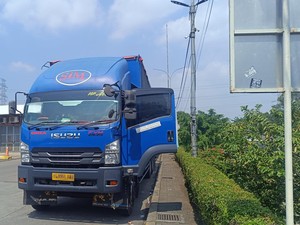 Saat Sopir Truk Bicara Korupsi dari Balik Kemudi