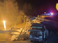 Video: Jembatan Ambruk Menimpa Kereta Penumpang, 7 Orang Tewas