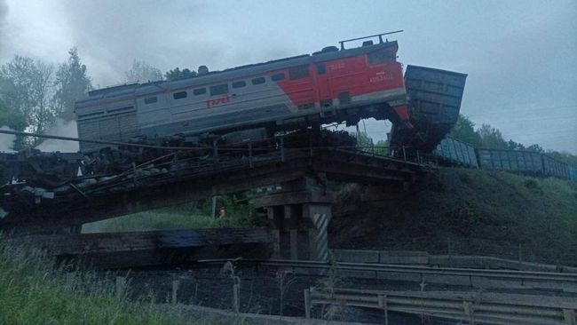 Jembatan Rusia Meledak Jelang Perundingan Damai, 7 Orang Tewas