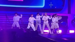 Video POV: 2,5 Jam Nonton Konser NCT WISH di Jakarta