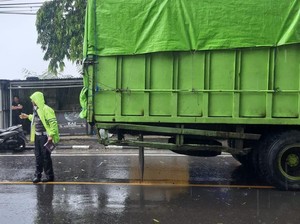 Balita di Parepare Tewas Terlindas Truk Saat Menyeberang Mendadak