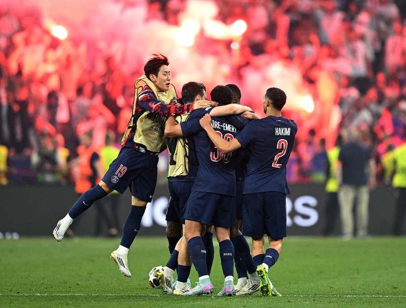 PSG menjuarai Liga Champions 2024/2025. PSG juara setelah menaklukkan Inter Milan dalam laga final yang berlangsung di Stadion Allianz Arena, Munchen, Minggu (1/6/2025) dini hari WIB. (REUTERS/Peter Cziborra) PSG menjuarai Liga Champions 2024/2025. PSG juara setelah menaklukkan Inter Milan dalam laga final yang berlangsung di Stadion Allianz Arena, Munchen, Minggu (1/6/2025) dini hari WIB. (REUTERS/Peter Cziborra)
