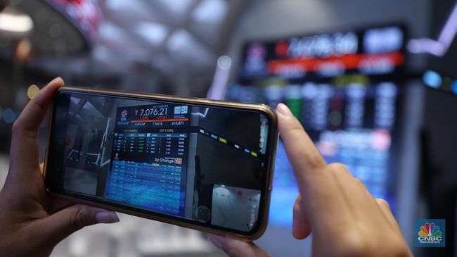 OJK Dukung Rencana BEI Soal Buka Kembali Kode Broker Saat Jeda Siang