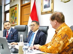 Kemenbud Perkuat Kerja Sama Beasiswa-Professorship dengan KITLV Jakarta