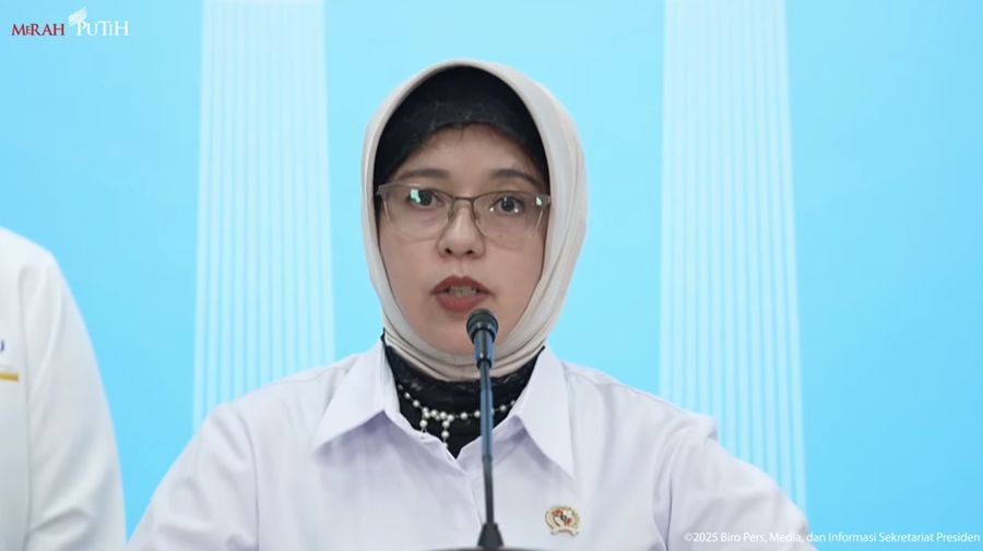 Kepala Badan Pusat Statistik (BPS)  Amalia Adininggar Widyasanti dalam Keterangan Pers Menteri Usai Ratas Terkait Stimulus Ekonomi, Kantor Presiden, 2 Juni 2025. (Tangkapan Layar Youtube)