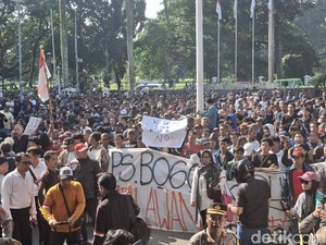 Pedagang Long March ke Balai Kota Bogor, Protes soal Revitalisasi Pasar