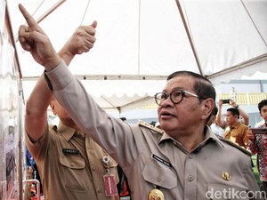 Begini Cara Pramono Hadapi Ancaman PHK Massal Hotel di Jakarta
