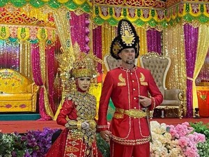 Pria Asal Belanda Nikahi Gadis Gorontalo dengan Mahar 2.500 Euro