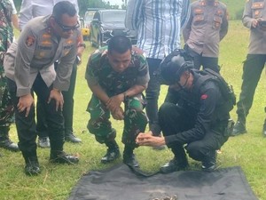 Jibom Polda Sulsel Ledakkan 2 Granat Aktif Milik Veteran Perang di Sidrap