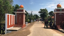 Tepati Janji Kampanye, Eman Bangun Tugu Batas Desa di Majalengka