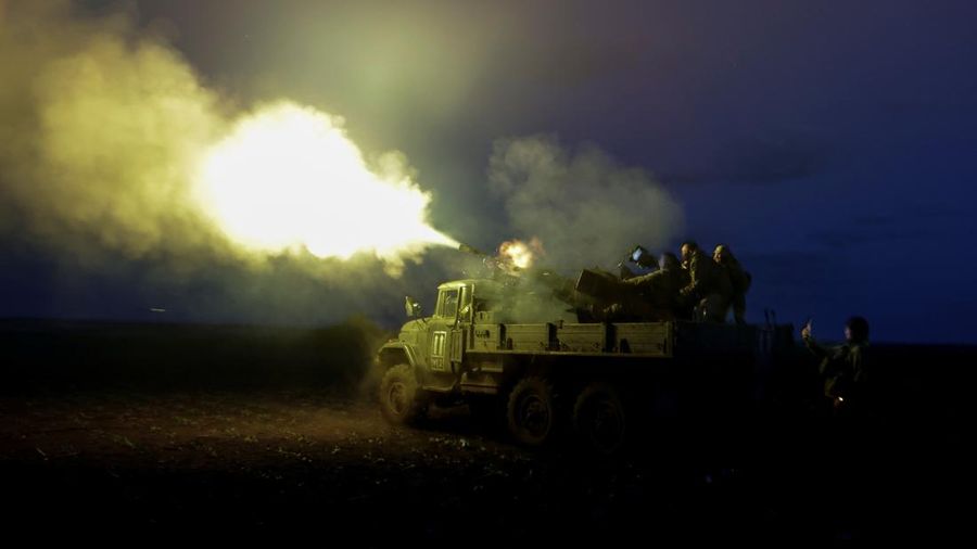UKRAINE-CRISIS/AIR-DEFENCE Servicemen from the mobile air defence unit of the 115th Separate Mechanized Brigade of the Ukrainian Armed Forces fire a ZU-23-2 anti-aircraft cannon towards a Russian drone during an overnight shift, amid Russia's attack on Ukraine, in Kharkiv Region, Ukraine June 2, 2025. REUTERS/Sofiia Gatilova