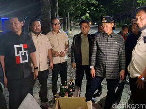 Walkot Agung Sidak Warung Remang Liar di Pekanbaru, 15 Wanita Diamankan