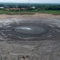 Fenomena Mud Volcano di Grobogan: Ketika Gundukan Lumpur Diduga Gunung Api. (Dok. Perpustakaan Fakultas Geografi UGM)