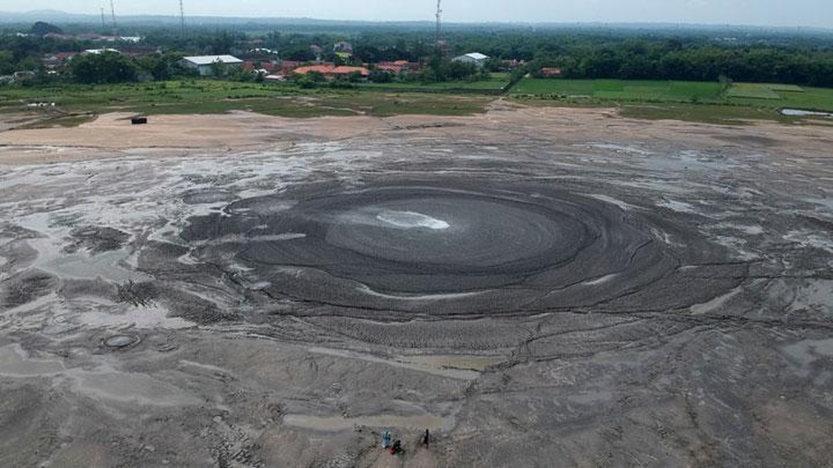 Gunung Baru Muncul di Jawa, Sembur Lumpur Panas dan Gas Bera