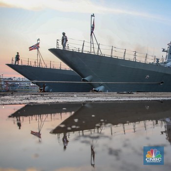 Kapal Perang Putin-Penghancur Target di Pantai Datangi Perairan RI