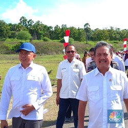 Trenggono Turun Gunung Cek Langsung Calon Tambak Garam Raksasa RI