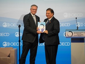 Airlangga Sampaikan Initial Memorandum, Momen Bersejarah Aksesi RI ke OECD