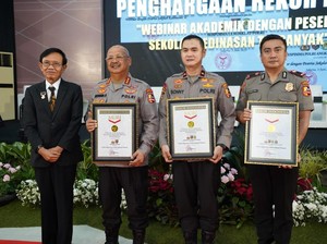 Seminar Polisi dan Masyarakat Sespimma Lemdiklat Polri Angkatan 73 Raih Rekor Muri