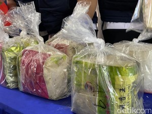 Polda Babel Amankan 11,5 Kilogram Sabu yang Terdampar di Pantai Bangka