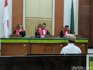 Agus Salim Dituntut 5 Tahun Penjara-Denda Rp 1 M di Kasus Obat Herbal Ilegal