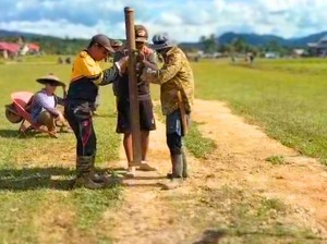 Landasan Bandara Long Layu Masih Tanah, Dikerjakan Warga Pakai Cangkul