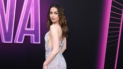 Dukungan Tom Cruise untuk Ana de Armas di Ballerina