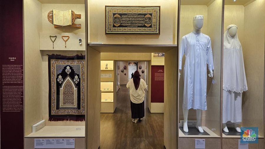 ASEAN Culture House (ACH) di Busan menyelenggarakan berbagai pameran permanen dan khusus untuk menyoroti sejarah, masyarakat, dan budaya dari 10 negara ASEAN, termasuk Indonesia. (CNBC Indonesia/Thea Fathanah Arbar) ASEAN Culture House (ACH) di Busan menyelenggarakan berbagai pameran permanen dan khusus untuk menyoroti sejarah, masyarakat, dan budaya dari 10 negara ASEAN, termasuk Indonesia. (CNBC Indonesia/Thea Fathanah Arbar)