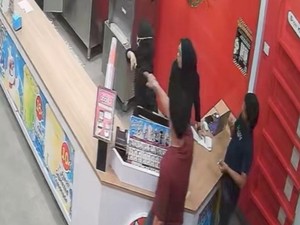 Video: Aksi Juru Parkir Ngamuk dan Ancam Bawa Ormas Berujung Ditangkap Polisi